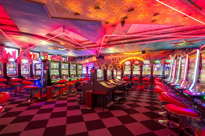 Automatenbereich im Casino Baden