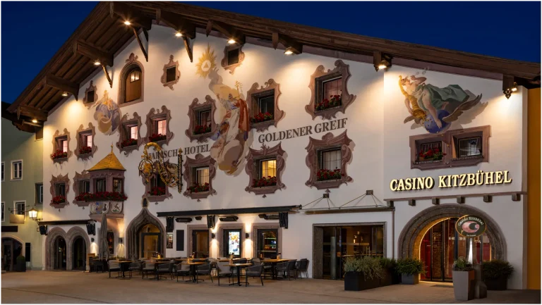 Casino Kitzbühel im Hotel Goldener Greif bei Nacht