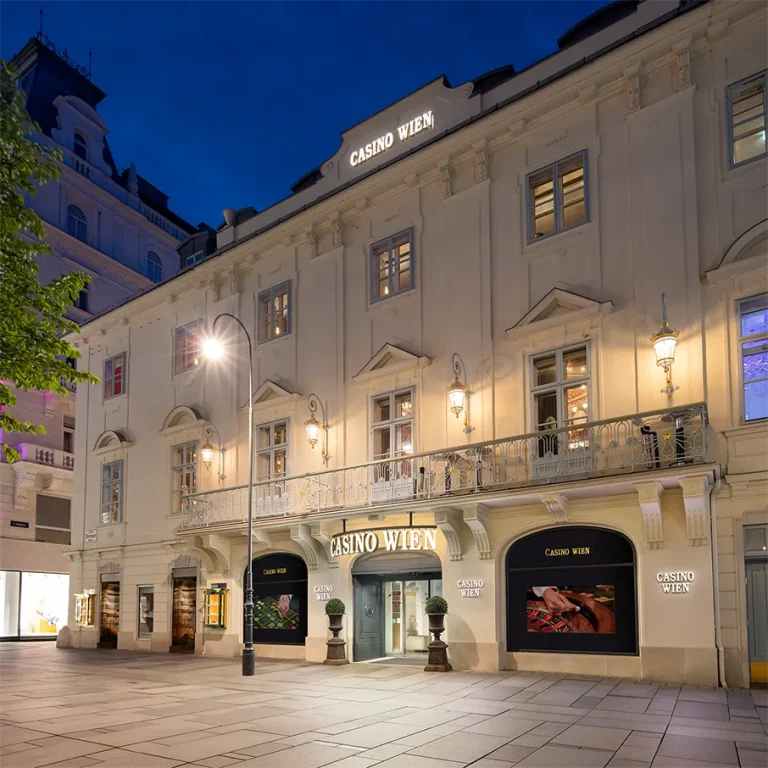 Außenansicht des Casino Wien bei Nacht